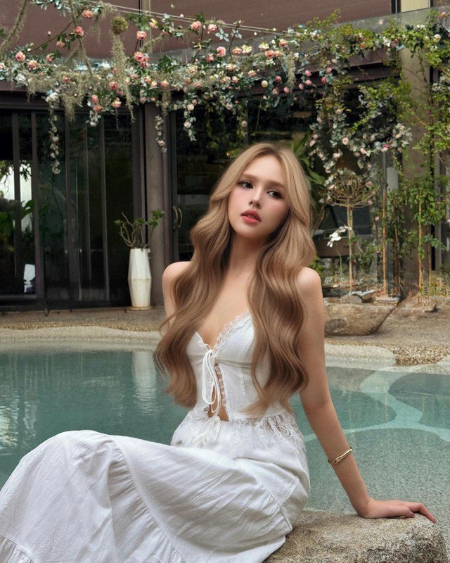 &Aacute; hậu Huyền My thanh l&yacute; gi&agrave;y hiệu nhưng b&ugrave;ng nổ tranh c&atilde;i: 