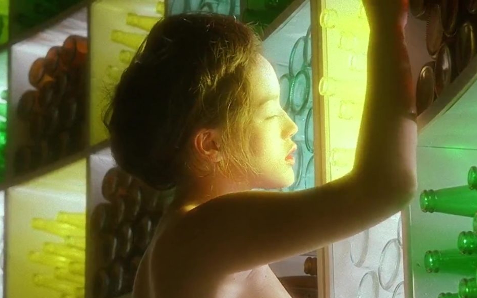 Bộ phim 18+ kết hợp với Trương Quốc Vinh gi&uacute;p Thư Kỳ "gột rửa" qu&aacute; khứ khoe th&acirc;n- Ảnh 5.