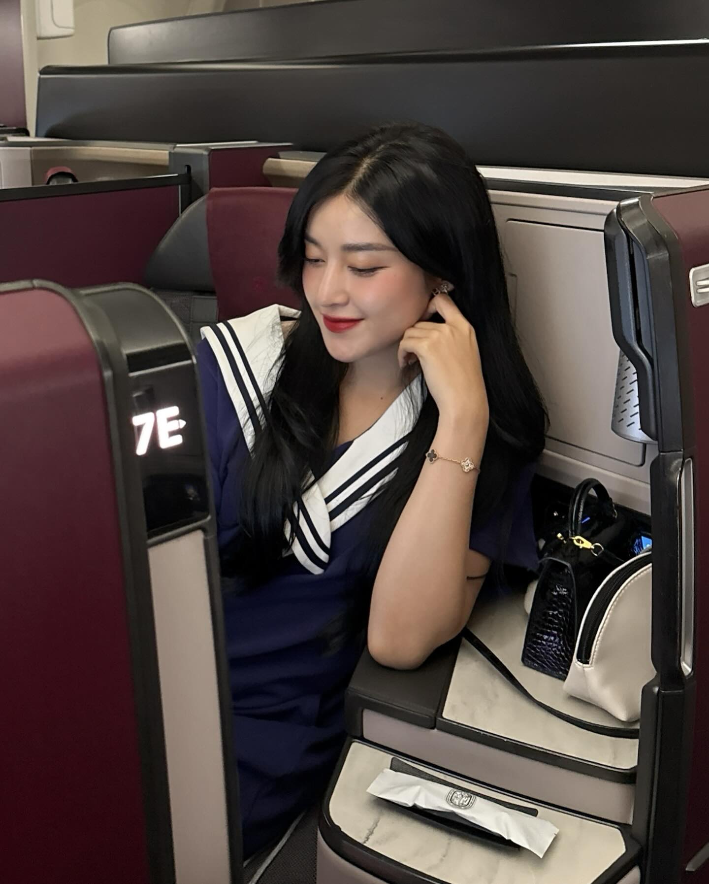 &Aacute; hậu Huyền My tiếp tục l&ecirc;n đơn sau vụ đ&ocirc;i gi&agrave;y "bẩn bẩn", netizen nổi n&oacute;ng: "T&ocirc;i đi&ecirc;n lắm rồi đấy!"- Ảnh 6.