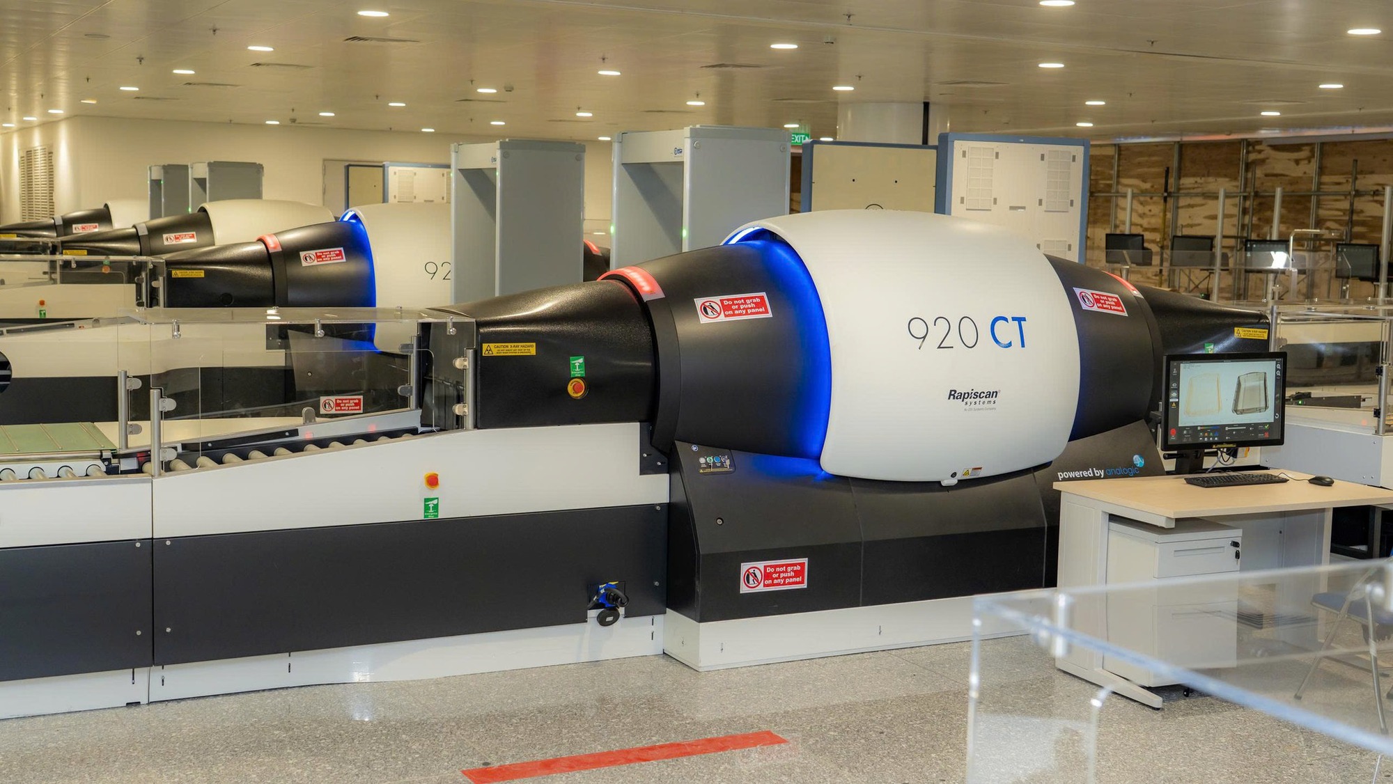 Khách đi máy bay lưu ý: Từ bây giờ, có thể dùng vé máy bay giấy để làm 1 việc tại sân bay Nội Bài - Ảnh 6.