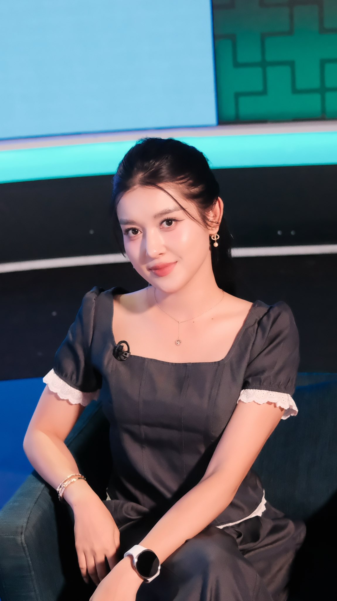 &Aacute; hậu Huyền My thanh l&yacute; gi&agrave;y hiệu nhưng b&ugrave;ng nổ tranh c&atilde;i: 