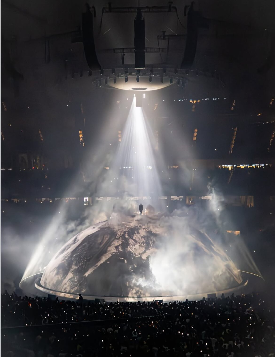 "G&atilde; tồi tuyệt vời" của showbiz: T&agrave;i năng đi trước thời đại 10 năm, bị gh&eacute;t đến mức bay m&agrave;u 53 ngh&igrave;n tỷ m&agrave; kh&ocirc;ng bận t&acirc;m- Ảnh 4.