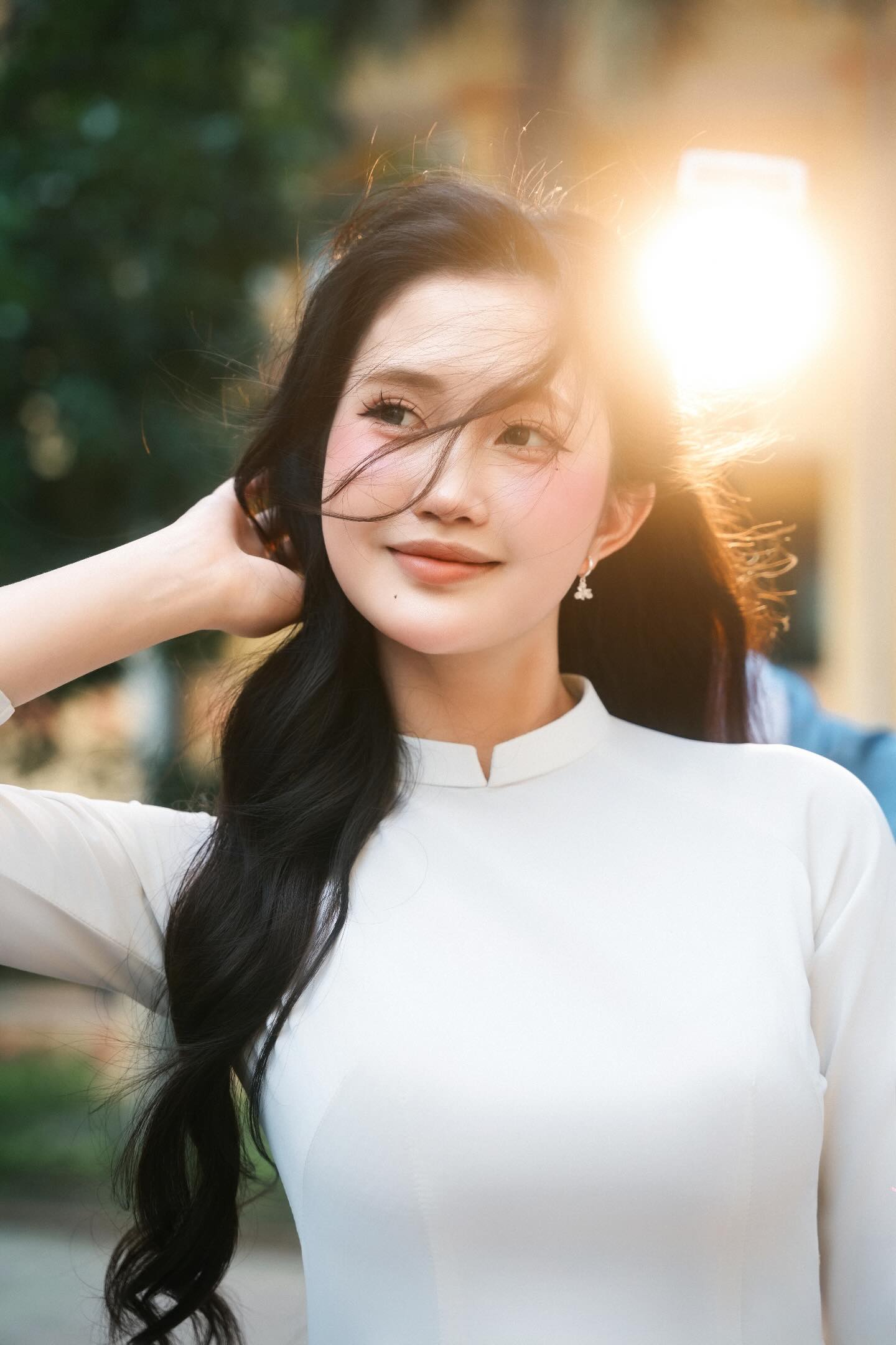 Xuất hiện c&ocirc; g&aacute;i Bắc Ninh "song tr&ugrave;ng" với Do&atilde;n Hải My: 11.000 người thả tim cho 2 bức ảnh- Ảnh 2.