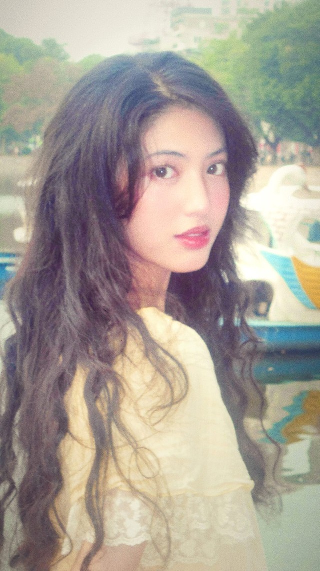 Cả ngh&igrave;n người phải khen bức ảnh thiếu nữ chụp nhanh ngo&agrave;i đồng ruộng- Ảnh 4.