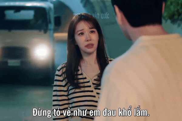 Chưa thấy cặp đ&ocirc;i n&agrave;o chia tay m&agrave; bốc m&ugrave;i cỡ n&agrave;y: Dứt t&igrave;nh l&agrave; coi nhau như r&aacute;c, xem xong về kể kh&ocirc;ng ai tin- Ảnh 1.