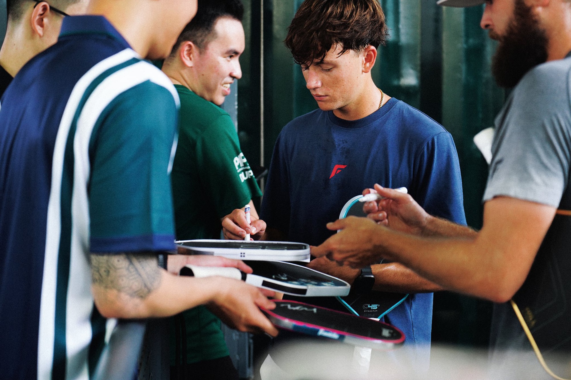 Bắt gặp ngôi sao pickleball Patriquin đi "xé vé" tại TP.HCM- Ảnh 19. Bắt gặp ngôi sao pickleball Patriquin đi "xé vé" tại TP.HCM- Ảnh 19.