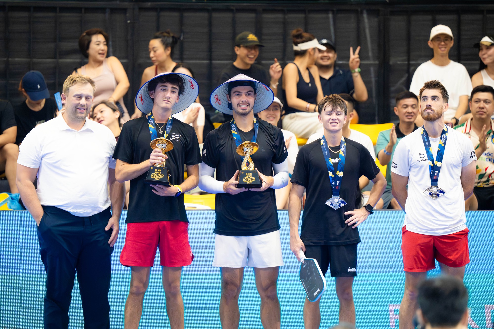 Huyền thoại pickleball Ben Johns muốn đ&aacute;nh cặp c&ugrave;ng Vinh Hiển, "qu&aacute;i vật" Tardio lập tức "chốt đơn" L&yacute; Ho&agrave;ng Nam hậu PPA Hanoi!- Ảnh 2.