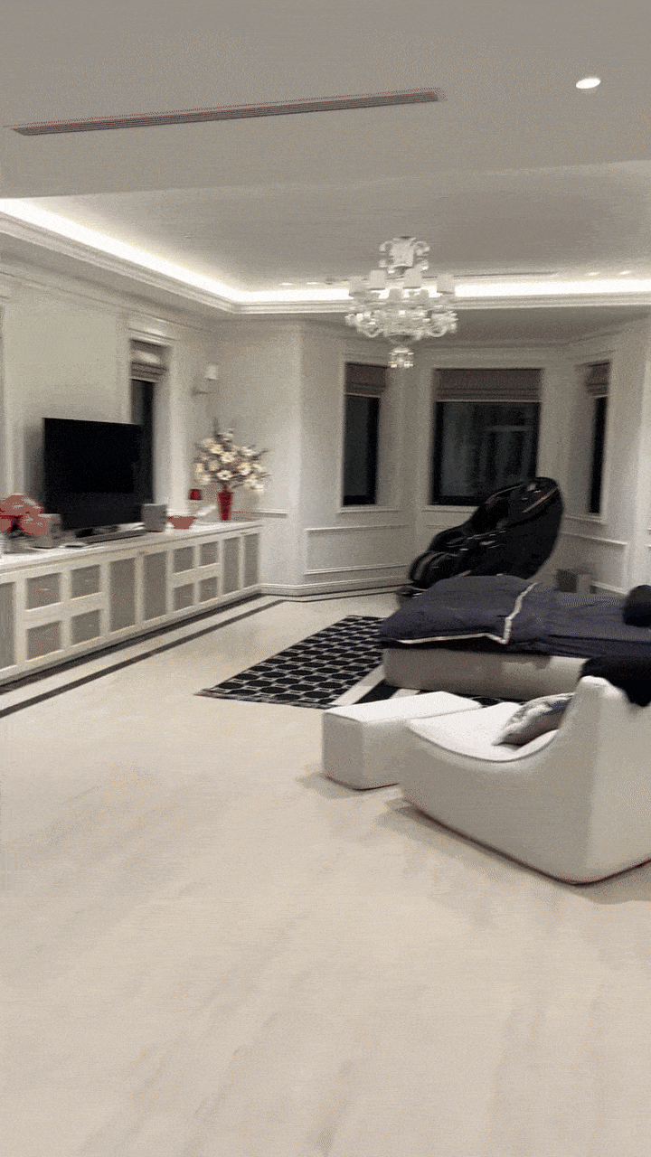 &Aacute; hậu Huyền My "pass đồ hiệu bẩn bẩn": Ở biệt thự 3 tầng triệu đ&ocirc;, g&oacute;c n&agrave;o cũng xa hoa lộng lẫy- Ảnh 12.