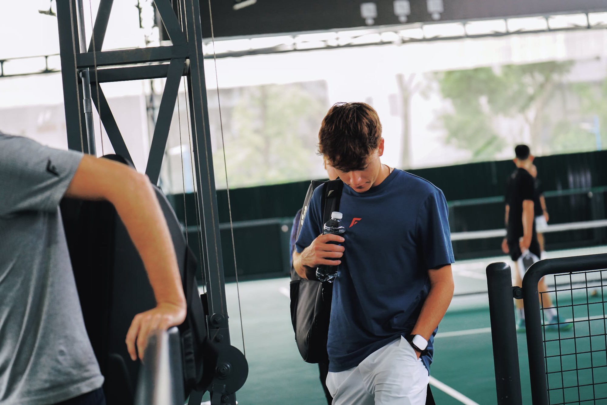 Bắt gặp ngôi sao pickleball Patriquin đi "xé vé" tại TP.HCM- Ảnh 1. Bắt gặp ngôi sao pickleball Patriquin đi "xé vé" tại TP.HCM- Ảnh 1.