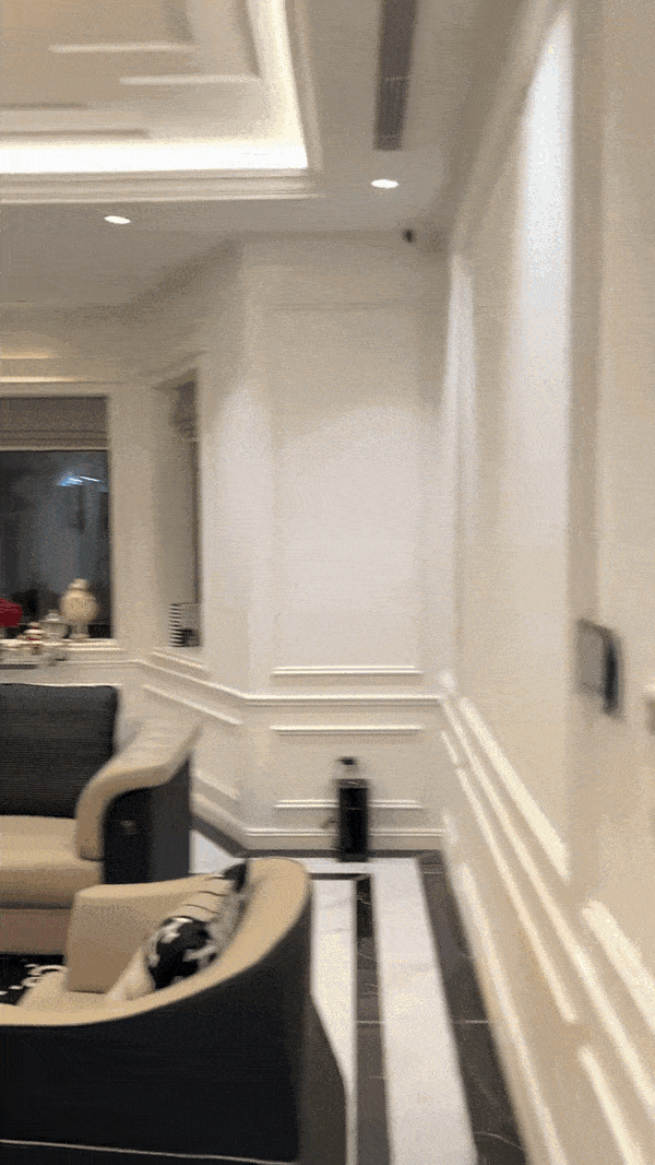 &Aacute; hậu Huyền My "pass đồ hiệu bẩn bẩn": Ở biệt thự 3 tầng triệu đ&ocirc;, g&oacute;c n&agrave;o cũng xa hoa lộng lẫy- Ảnh 11.