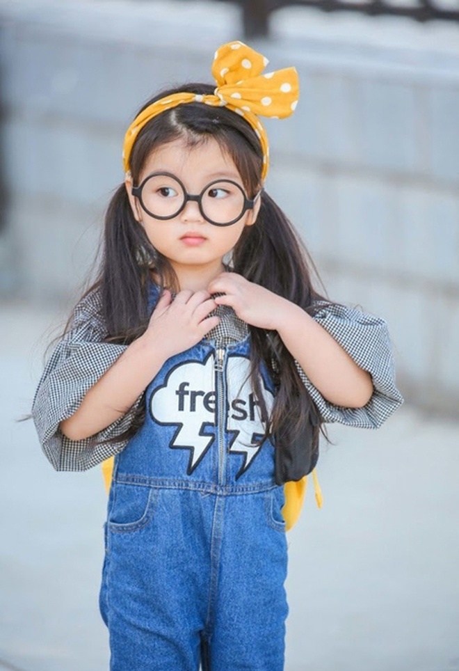 Kh&ocirc;ng thể nhận ra sao nh&iacute; Bố Ơi M&igrave;nh Đi Đ&acirc;u Thế từng kiếm 3,3 tỷ, trở th&agrave;nh "cỗ m&aacute;y in tiền" nu&ocirc;i gia đ&igrave;nh từ năm 4 tuổi- Ảnh 2.