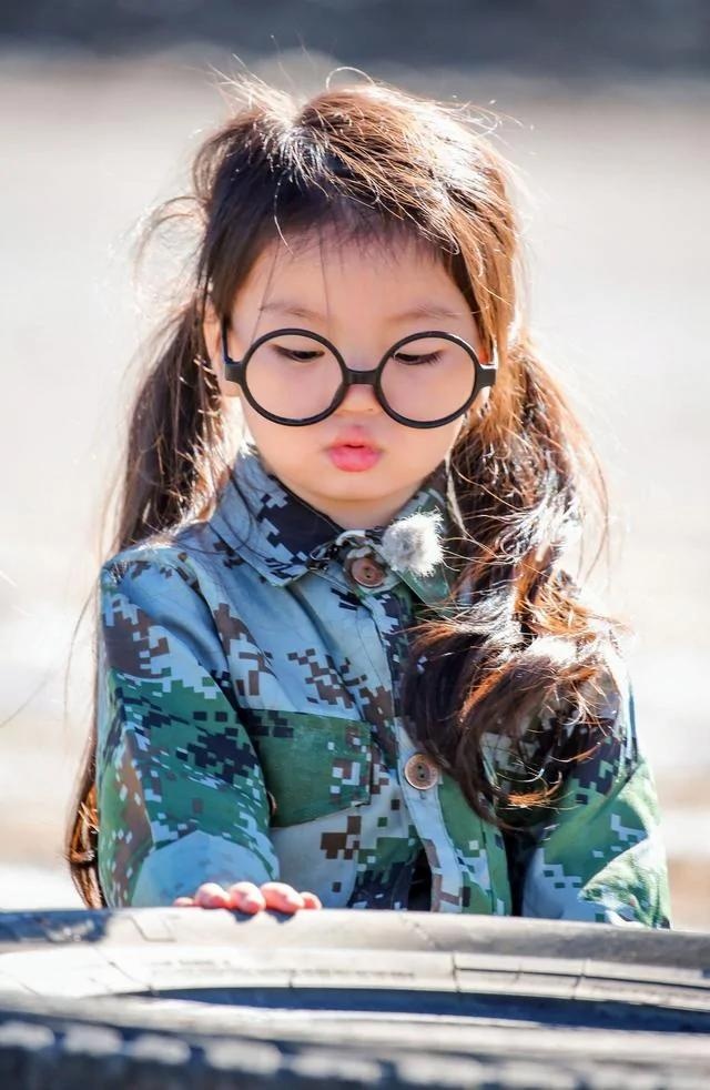 Kh&ocirc;ng thể nhận ra sao nh&iacute; Bố Ơi M&igrave;nh Đi Đ&acirc;u Thế từng kiếm 3,3 tỷ, trở th&agrave;nh "cỗ m&aacute;y in tiền" nu&ocirc;i gia đ&igrave;nh từ năm 4 tuổi- Ảnh 5.