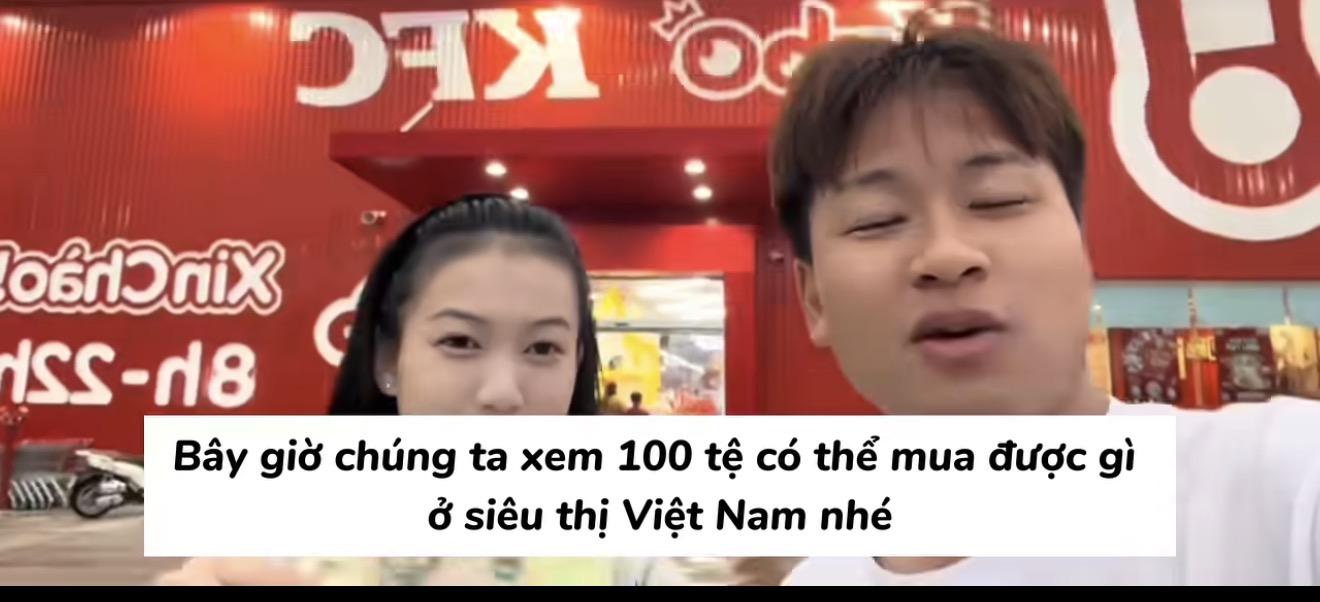 Cầm 350.000 đồng đi si&ecirc;u thị Việt, kh&aacute;ch Trung Quốc ngại ng&ugrave;ng xin trả lại đồ l&uacute;c t&iacute;nh tiền- Ảnh 1.