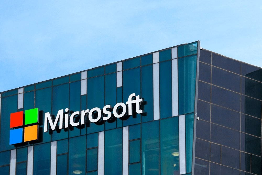 Hỗ trợ 3,4 triệu người tại Nhật học AI m&agrave; vẫn thiếu nghi&ecirc;m trọng, Microsoft tuy&ecirc;n bố đ&agrave;o tạo th&ecirc;m 1 triệu kỹ sư để triển khai kế hoạch 10 tỷ USD tại Nhật Bản- Ảnh 1.