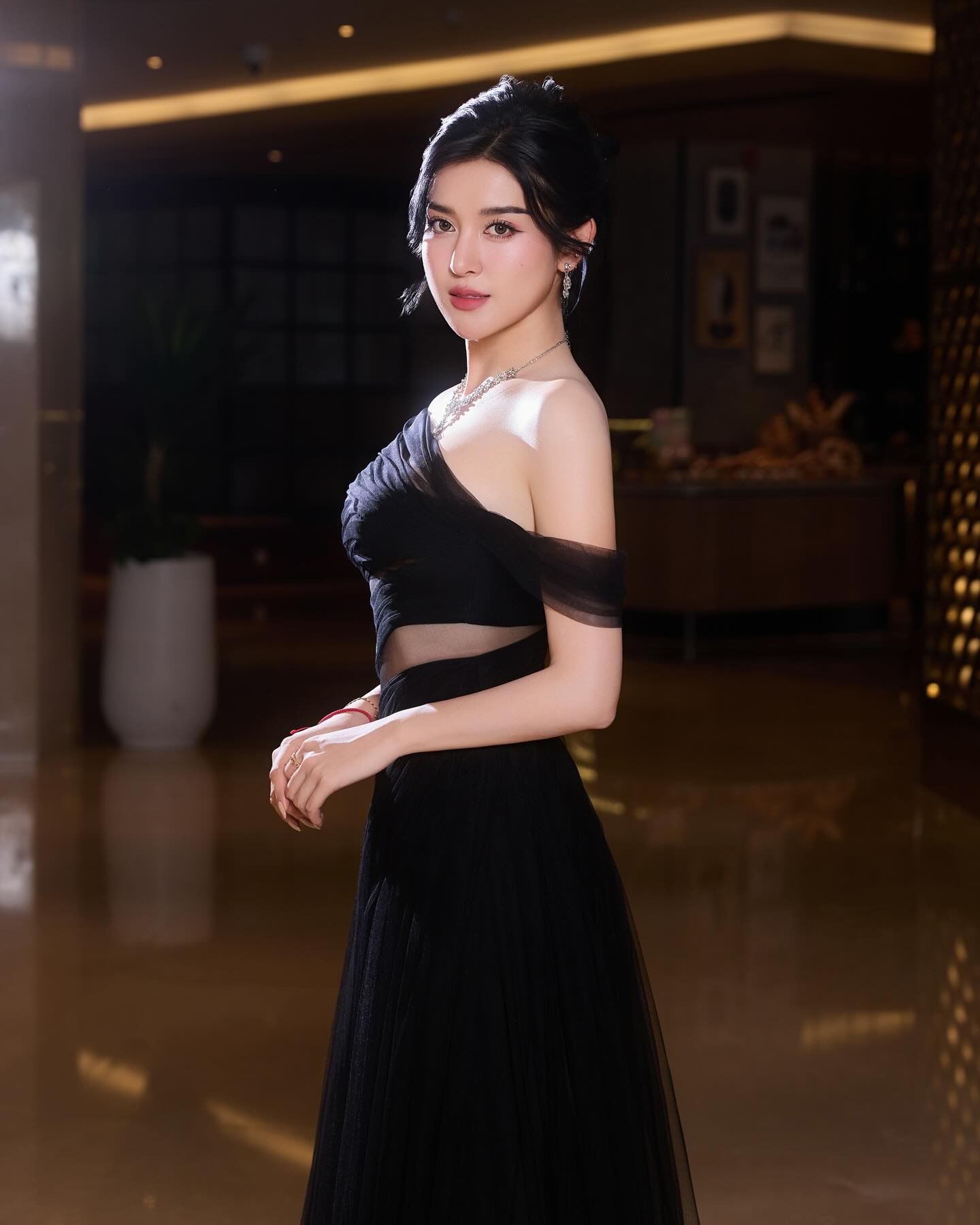 &Aacute; hậu Huyền My l&ecirc;n tiếng về ồn &agrave;o pass đồ hiệu tr&ocirc;ng "bẩn bẩn": C&oacute; up 1 đằng gửi 1 nẻo đ&acirc;u- Ảnh 1.