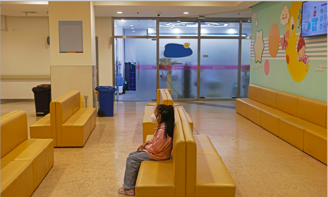 Bệnh viện nhi xuất hiện "khu làm bài tập": Giải pháp thiết thực hay sự khắc nghiệt hóa giáo dục?- Ảnh 3. Bệnh viện nhi xuất hiện "khu làm bài tập": Giải pháp thiết thực hay sự khắc nghiệt hóa giáo dục?- Ảnh 3.