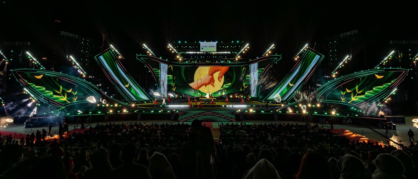 Đạo diễn Quỳnh L&ecirc;: Kh&aacute;c biệt của s&acirc;n khấu thương hiệu bắt đầu từ điểm xuất ph&aacute;t- Ảnh 2.