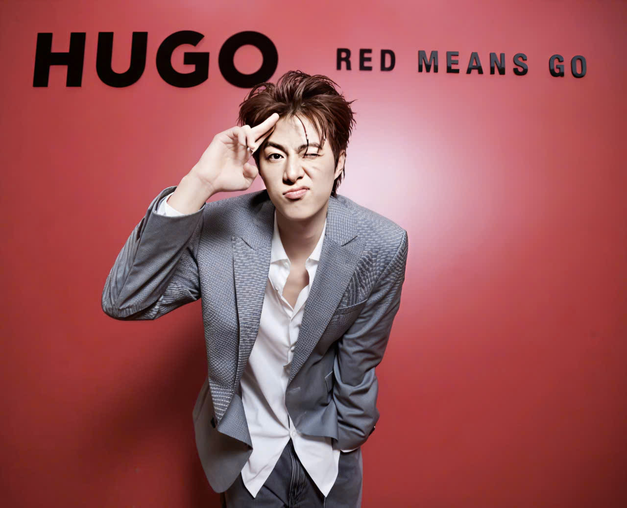 Vương B&igrave;nh &ldquo;khuấy động&rdquo; sự kiện HUGO, ch&iacute;nh thức mở m&agrave;n chiến dịch &ldquo;Red Means GO&rdquo; tại Việt Nam - Ảnh 7.
