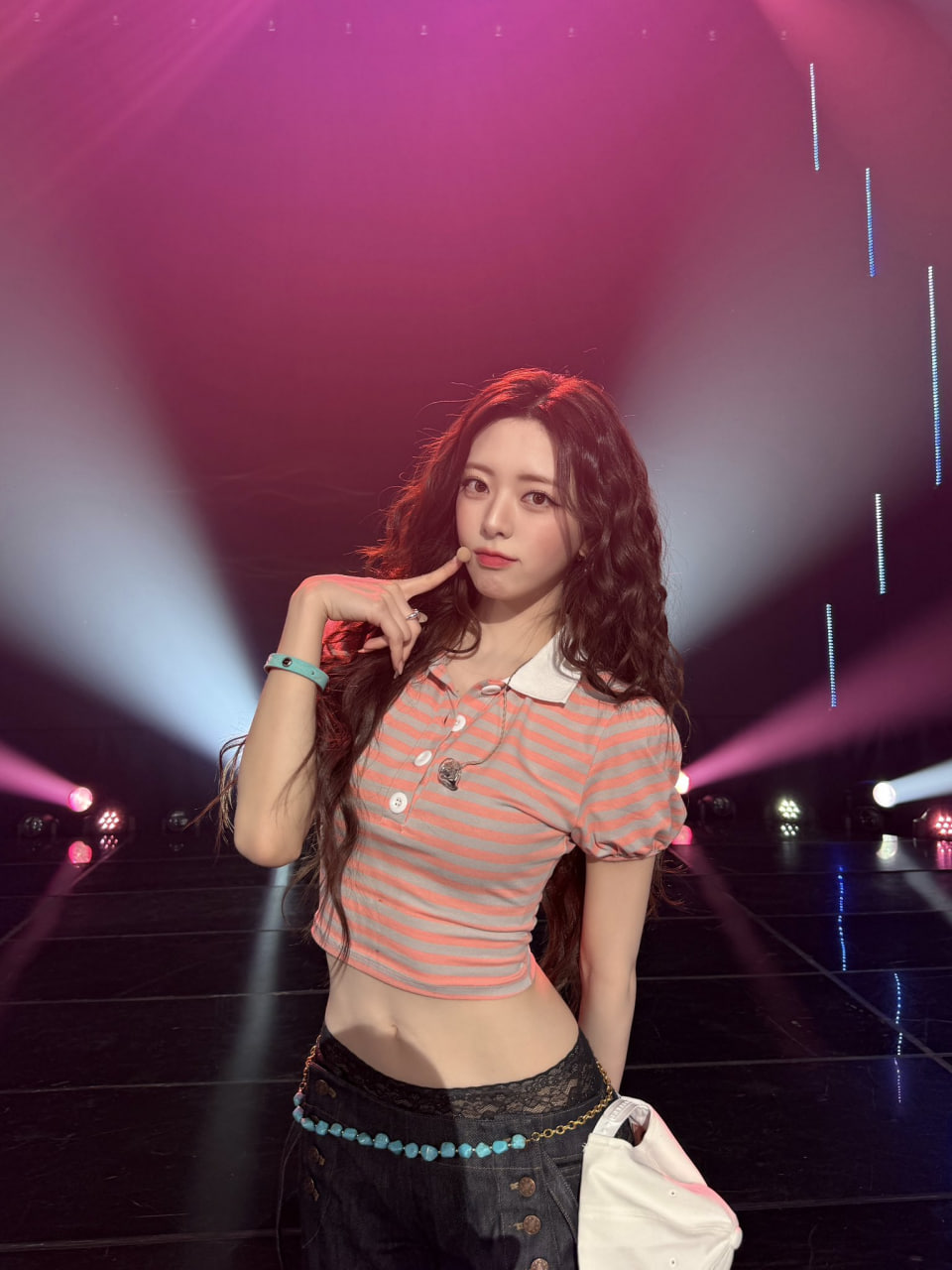 Mỹ nh&acirc;n được đề cử đẹp nhất thế giới hết thời: Doanh thu album thấp nhất lịch sử, bốc hơi khỏi to&agrave;n bộ BXH- Ảnh 6.