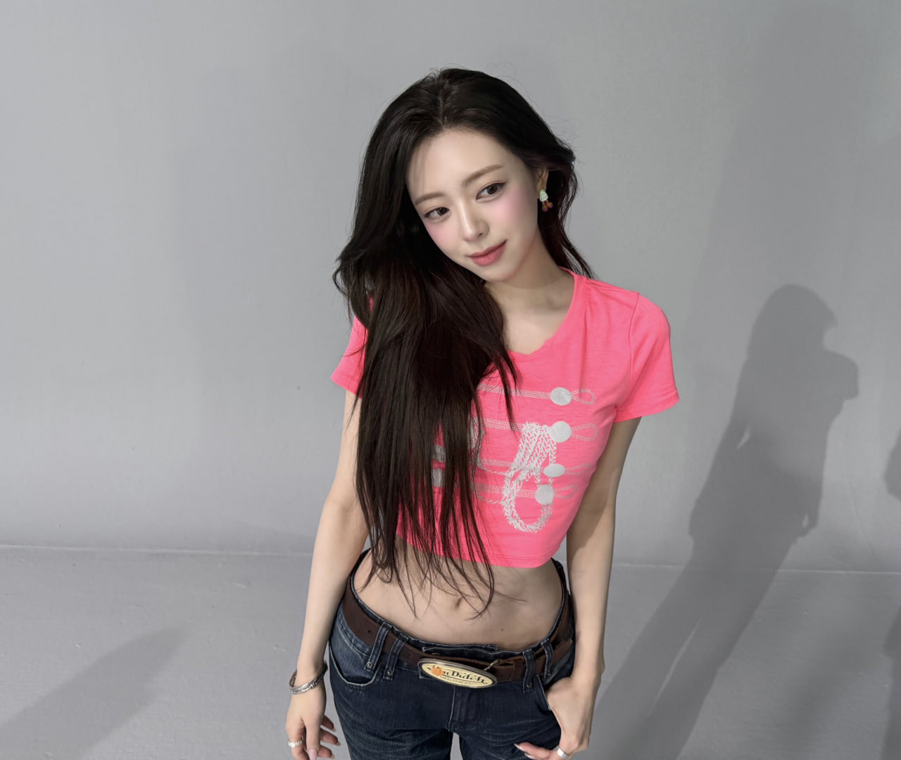 Mỹ nh&acirc;n được đề cử đẹp nhất thế giới hết thời: Doanh thu album thấp nhất lịch sử, bốc hơi khỏi to&agrave;n bộ BXH- Ảnh 7.