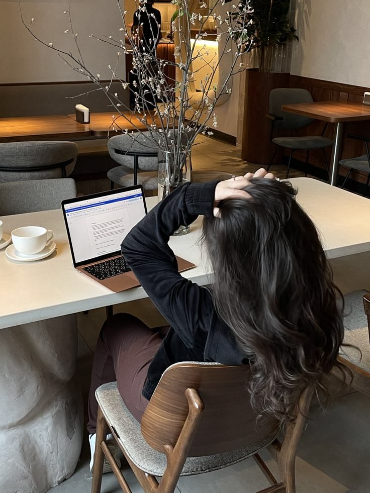 Kh&ocirc;ng kiệt sức, kh&ocirc;ng burn-out th&igrave; kh&ocirc;ng phải l&agrave; d&acirc;n văn ph&ograve;ng?- Ảnh 2.