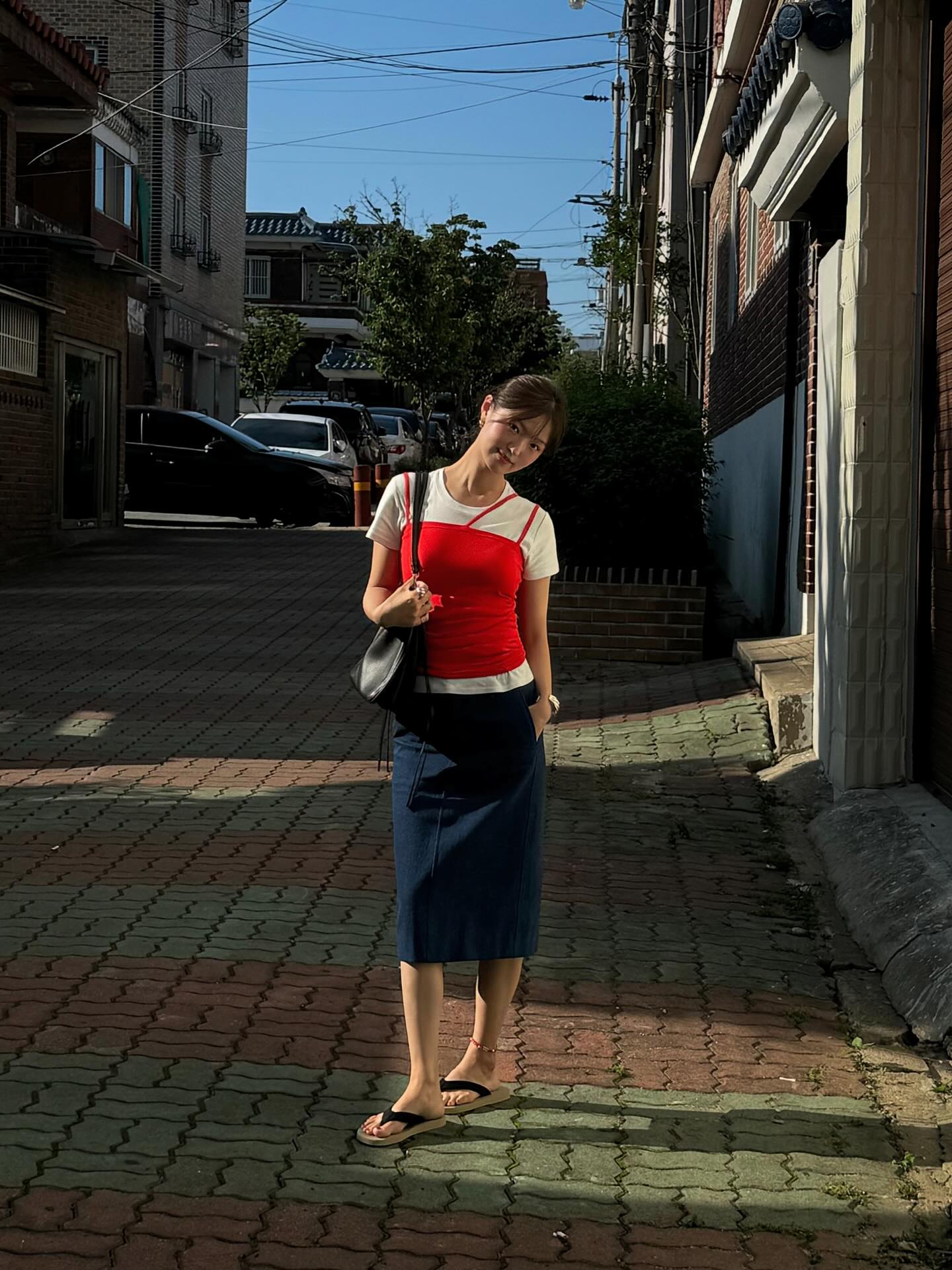 4 mẫu gi&agrave;y đi dạo phố hay du lịch đều ph&ugrave; hợp- Ảnh 3.