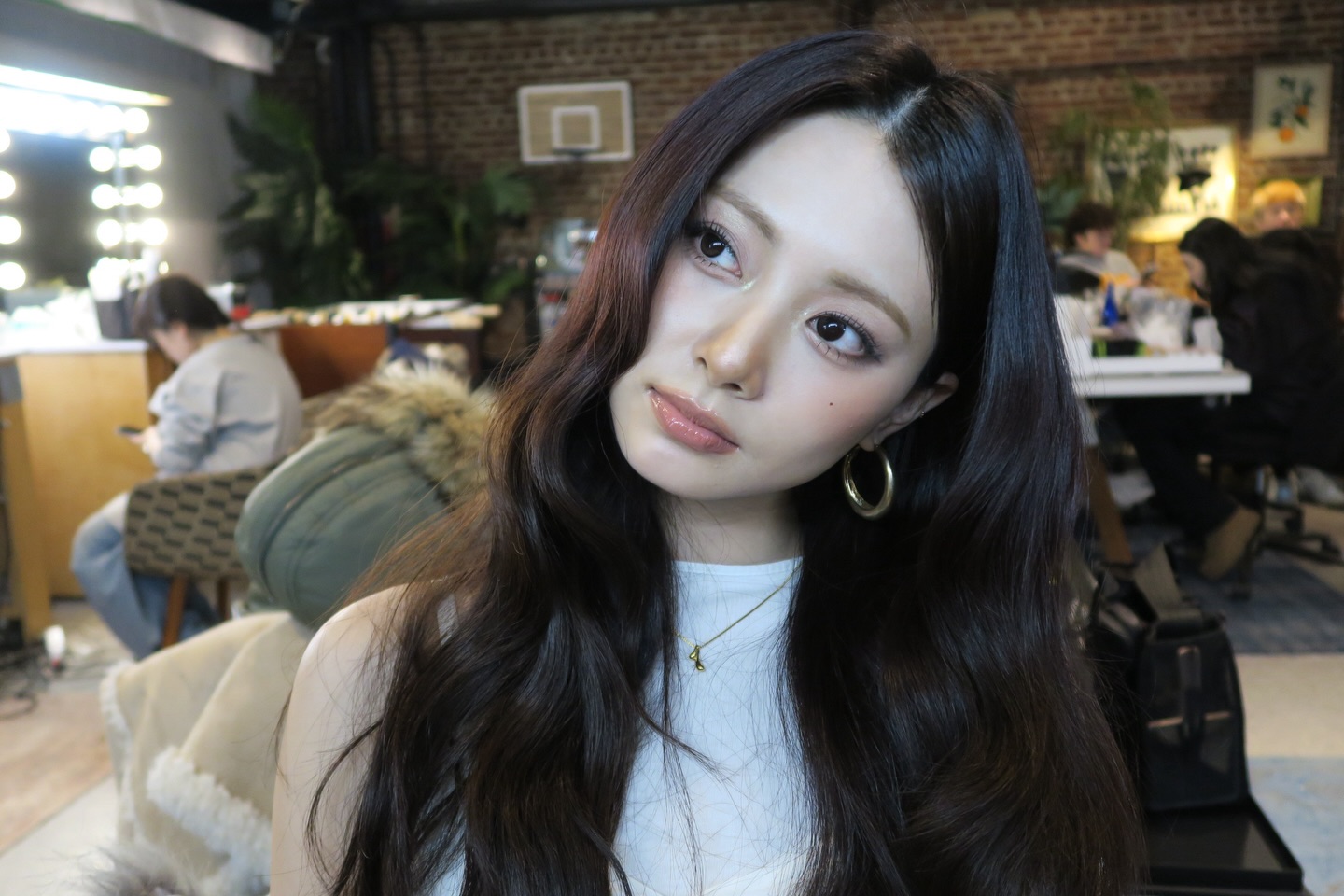 Ngoại h&igrave;nh g&acirc;y cho&aacute;ng của mỹ nh&acirc;n 11 lần lọt top đẹp nhất thế giới, nhan sắc "chống flop" l&agrave; c&oacute; thật - Ảnh 2.