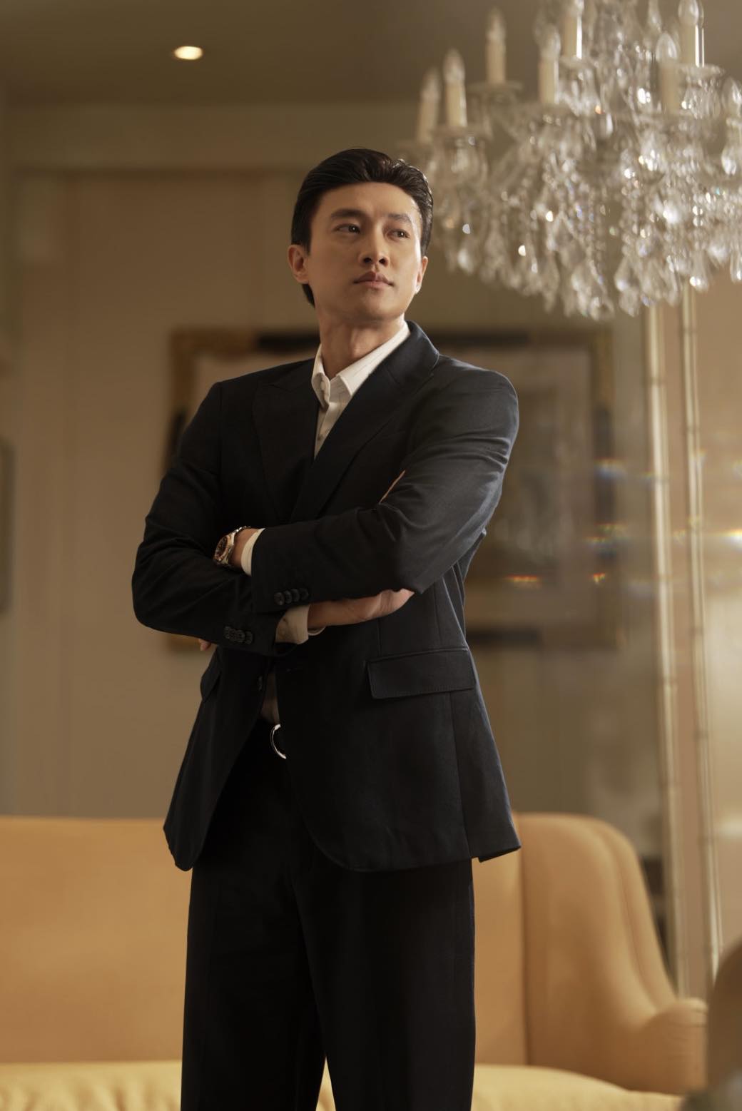 Ch&acirc;n dung chủ tịch thương hiệu mỳ bị đồn hẹn h&ograve; Ngọc Trinh, Tiểu Vy- Ảnh 1.