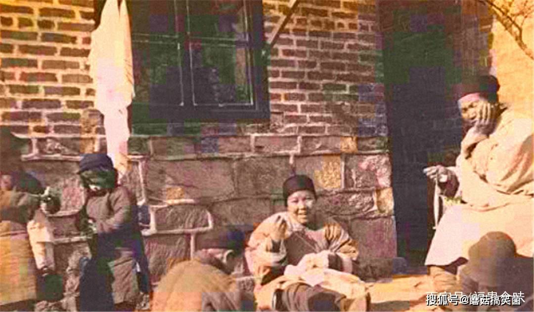 Ảnh thực tế cuộc sống của nh&agrave; gi&agrave;u cuối Thanh triều: Kh&ocirc;ng giống như tr&ecirc;n phim, khổ hơn nhiều so với tưởng tượng - Ảnh 4.