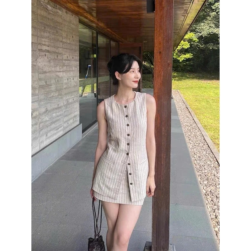 Kh&ocirc;ng cần nhiều đồ: 10 outfit tối giản nhưng đủ khiến bạn to&aacute;t l&ecirc;n vẻ ngo&agrave;i "quiet luxury"- Ảnh 15.