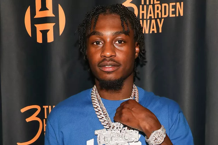 Bắt khẩn cấp nam ca sĩ nổi tiếng v&igrave; tội nghi&ecirc;m trọng, th&aacute;i độ cười cợt g&acirc;y sốc- Ảnh 3.