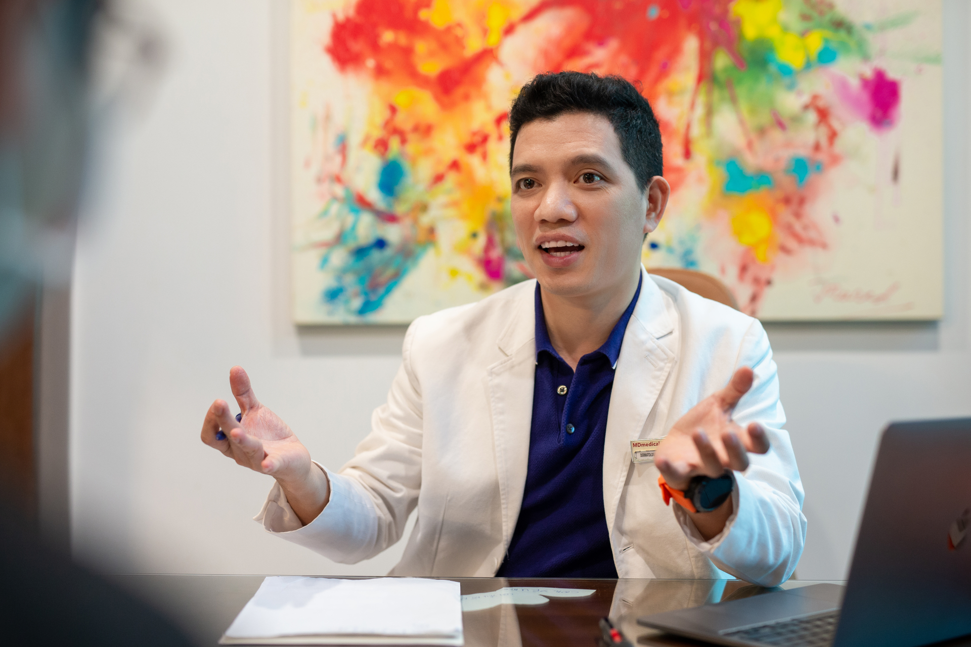 Nửa triệu view cho lời khuy&ecirc;n của một b&aacute;c sĩ nội tr&uacute;: "KH&Ocirc;NG trang điểm th&igrave; KH&Ocirc;NG cần tẩy trang", đ&uacute;ng nhưng đủ chưa?- Ảnh 4.