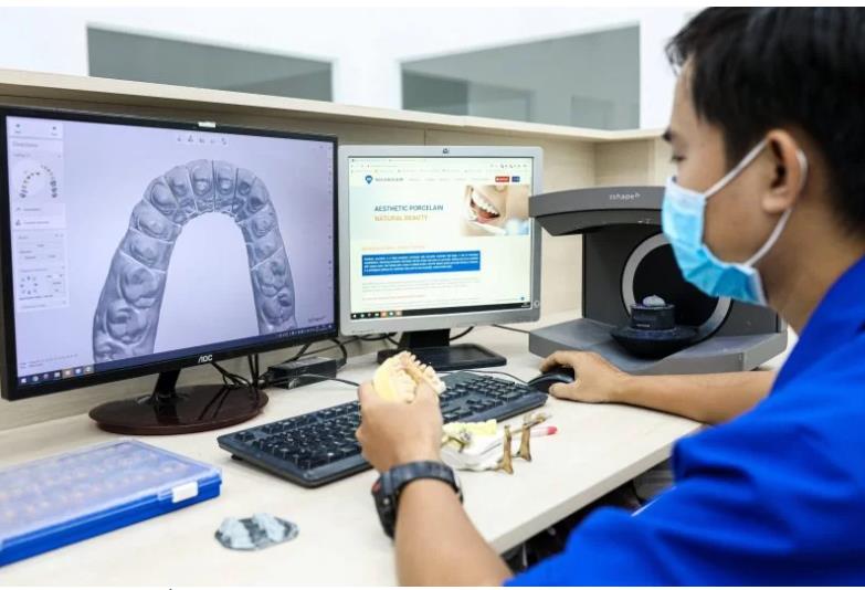 Tạm biệt nụ cười rập khu&ocirc;n: Răng sứ sạch định h&igrave;nh lại nha khoa thẩm mỹ - Ảnh 3.