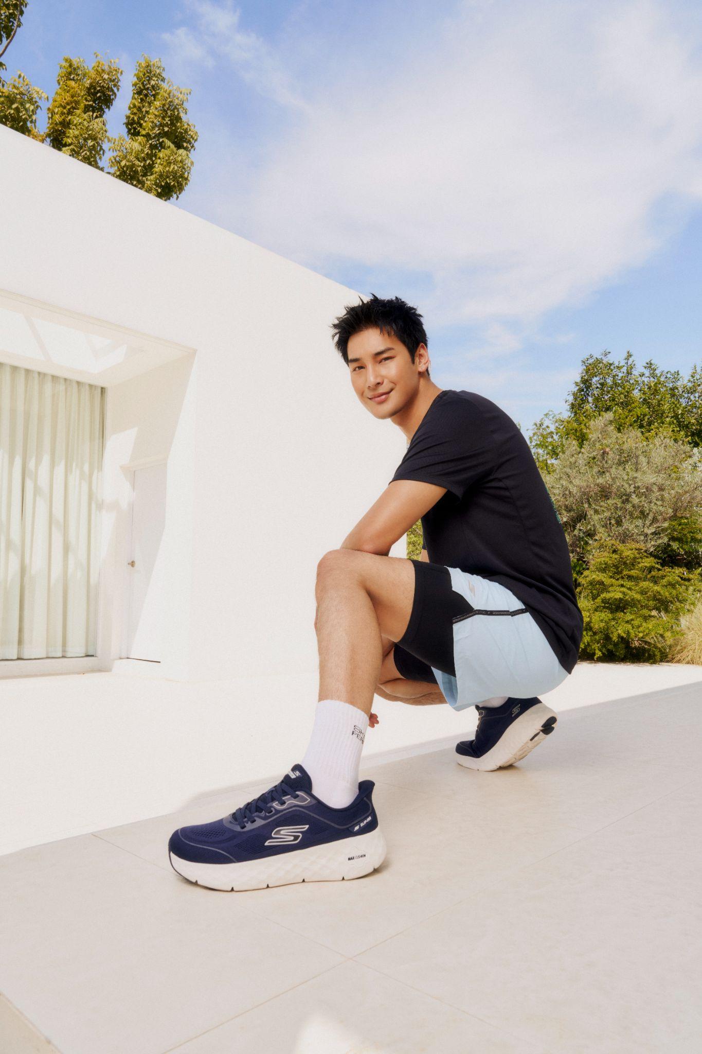 Skechers GOWalk Max Cushioning Flex &ndash; Trải nghiệm thoải m&aacute;i trong từng chuyển động thường ng&agrave;y - Ảnh 3.