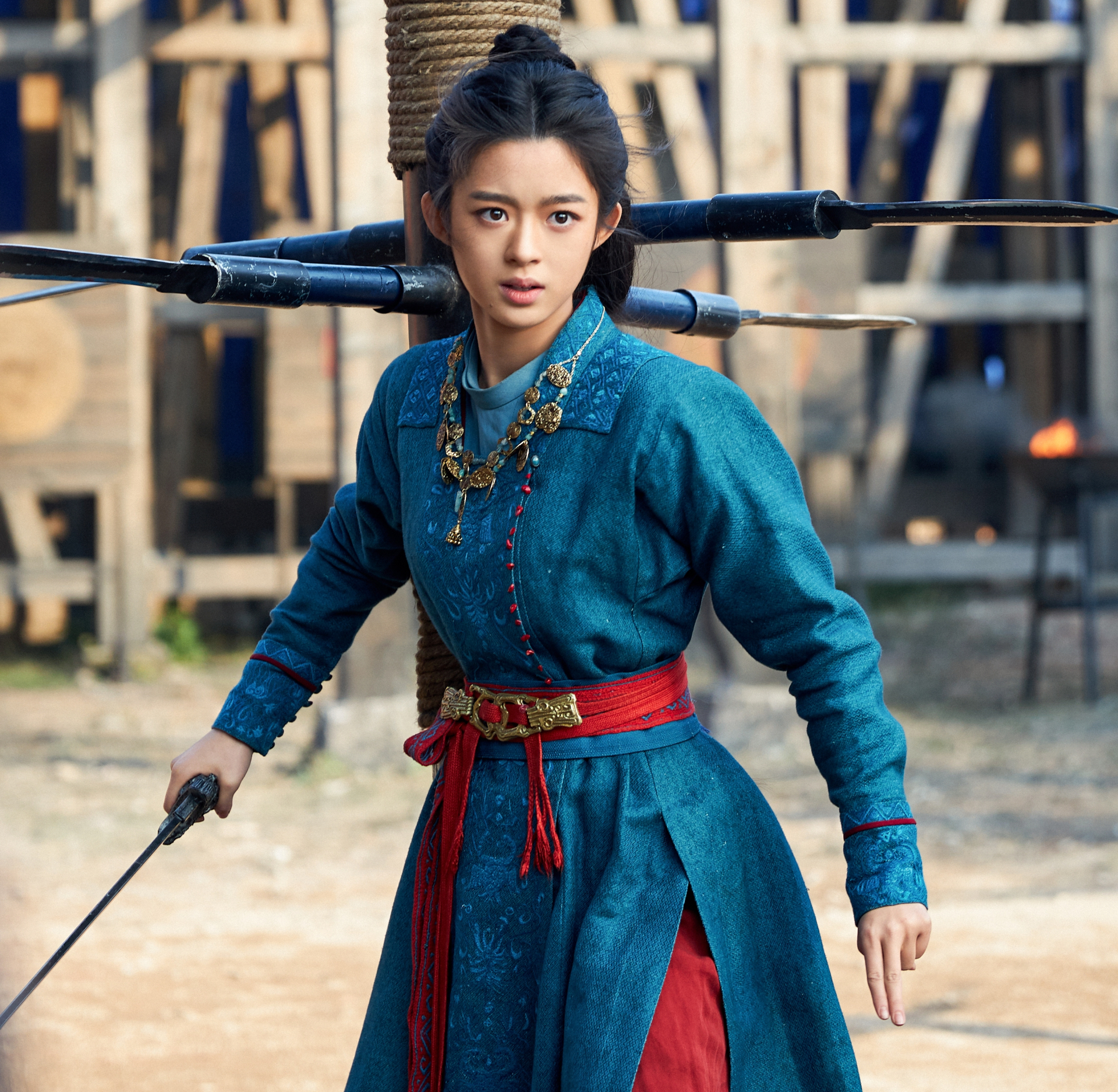 L&agrave;m ơn đừng chiếu phim Trung Quốc n&agrave;y nữa: Nữ ch&iacute;nh l&agrave; trẻ con tập l&agrave;m người lớn, diễn đơ như mang ảnh căn cước l&ecirc;n phim- Ảnh 3.