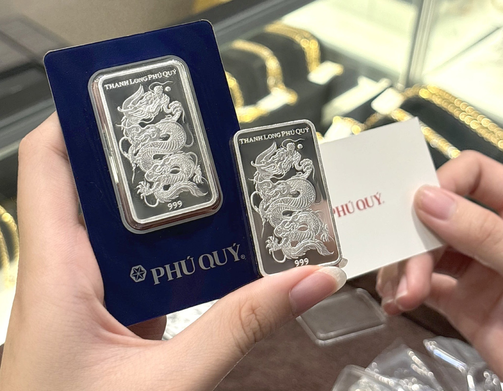 Gi&aacute; bạc s&aacute;ng nay giảm 4 triệu đồng/kg- Ảnh 1.