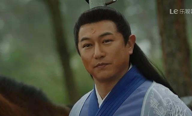 Ho&agrave;ng đế đẹp nhất m&agrave;n ảnh tụt dốc nhan sắc trầm trọng, hết thời c&ograve;n bị tố hại người kh&aacute;c mất mạng- Ảnh 8.