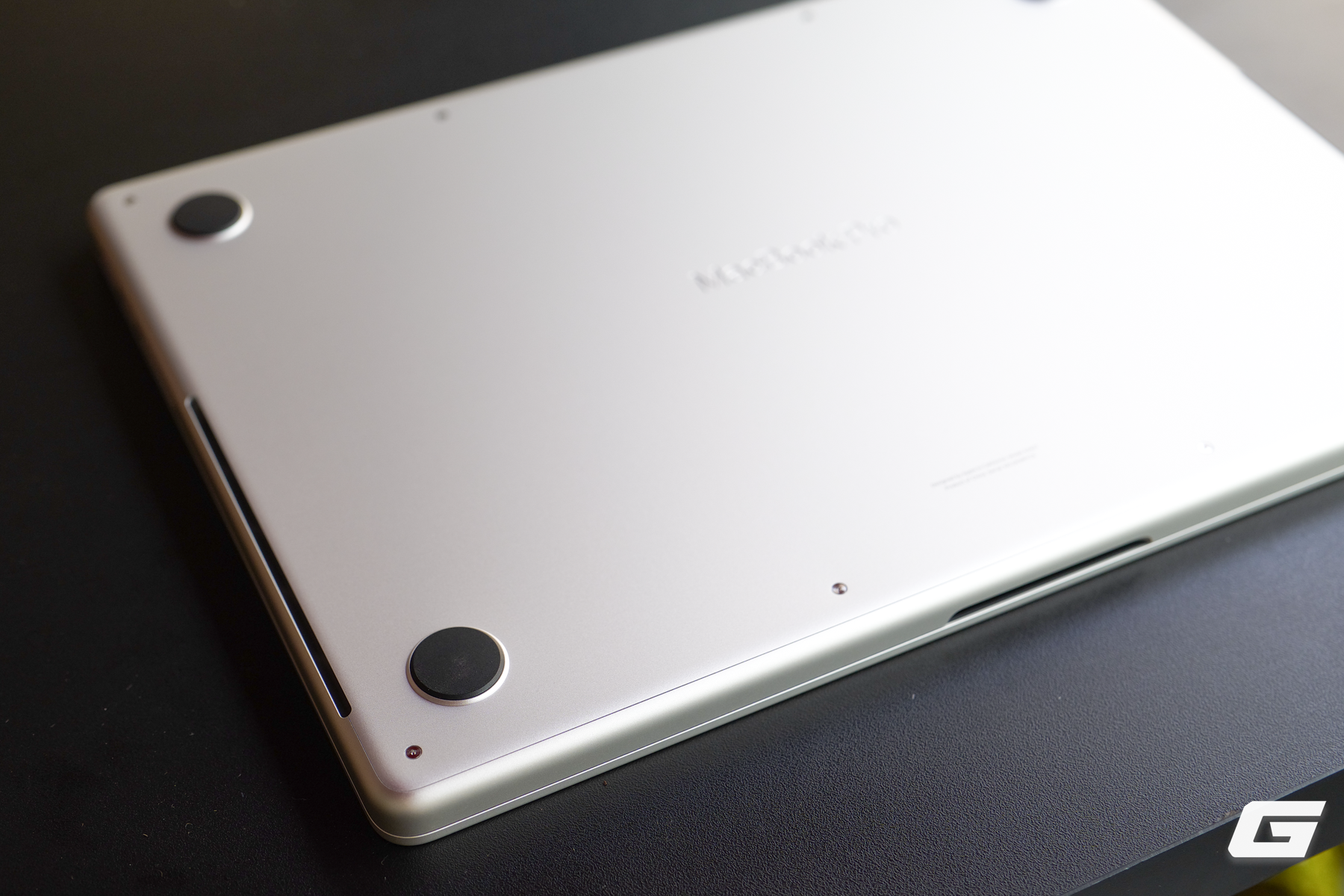 Đ&acirc;y l&agrave; chiếc MacBook Pro chạy x&eacute; gi&oacute; nhất m&agrave; t&ocirc;i từng thấy- Ảnh 14.