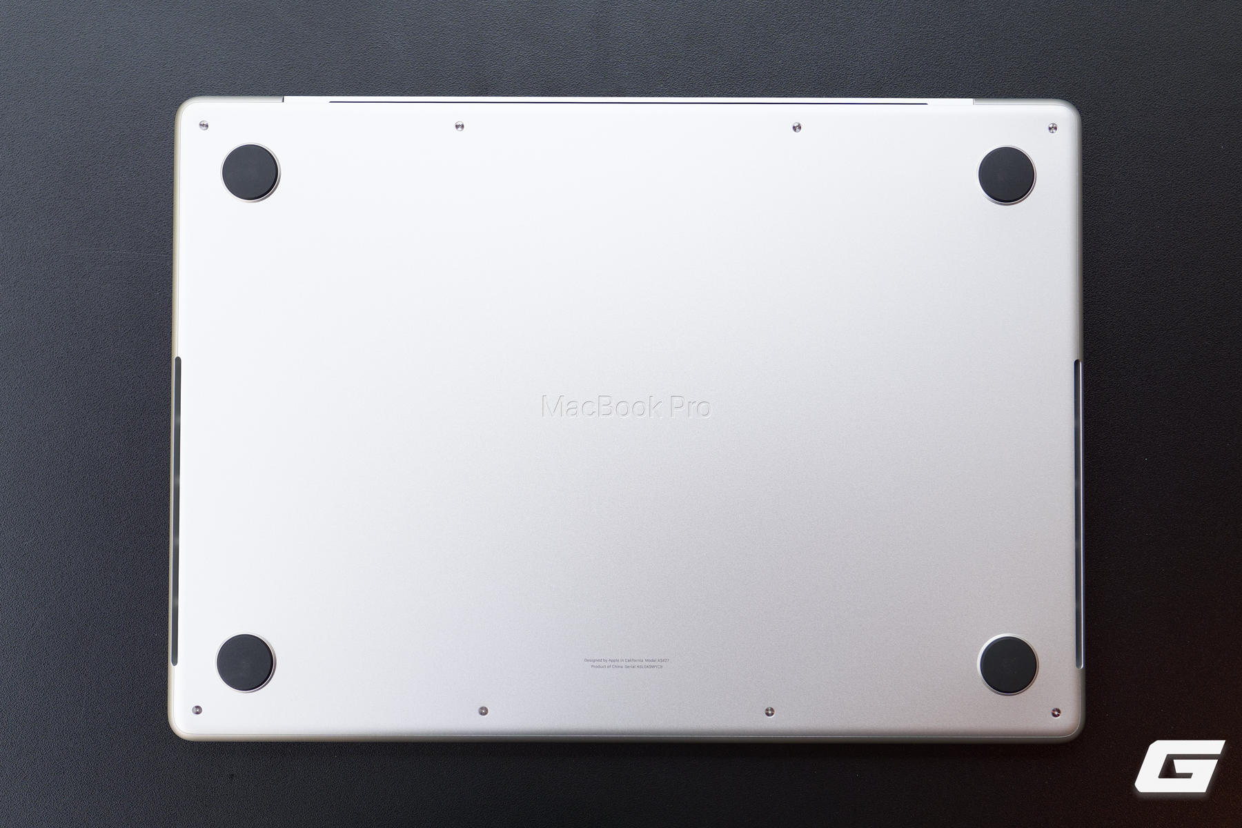 Đ&acirc;y l&agrave; chiếc MacBook Pro chạy x&eacute; gi&oacute; nhất m&agrave; t&ocirc;i từng thấy- Ảnh 13.