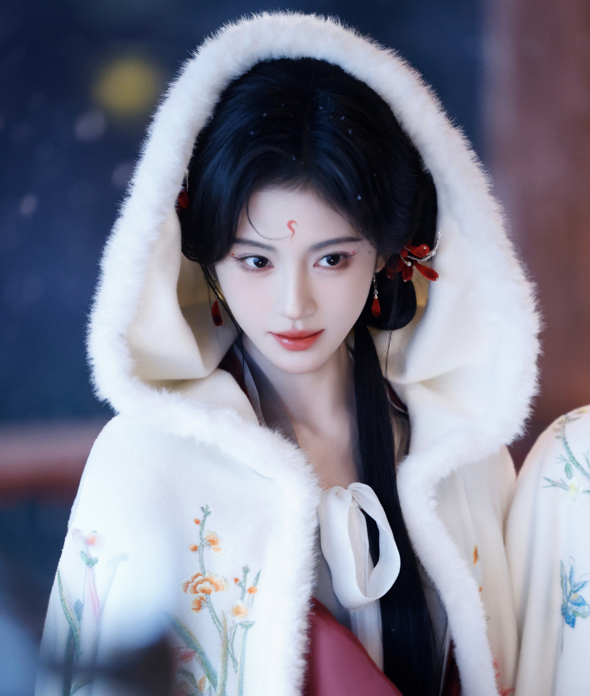 N&agrave;ng hồ ly đẹp nhất Trung Quốc hiện tại: Gương mặt chứa cả thi&ecirc;n h&agrave; nhan sắc, vừa th&aacute;nh khiết vừa t&agrave;n nhẫn mới t&agrave;i- Ảnh 3.