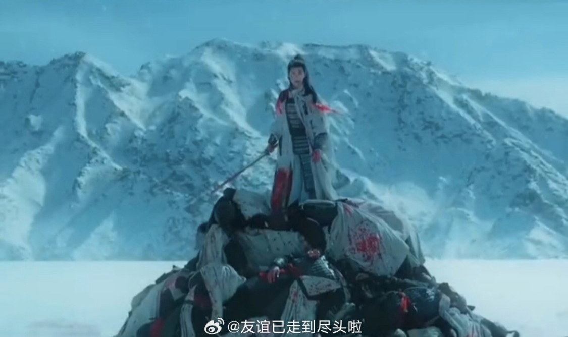 Muốn xem phim Trung Quốc n&agrave;y phải &ldquo;cất n&atilde;o&rdquo; đi: Nam ch&iacute;nh xếp x&aacute;c địch th&agrave;nh b&aacute;nh kem ng&agrave;n lớp, sắp chết m&agrave; sao rảnh vậy?- Ảnh 2.