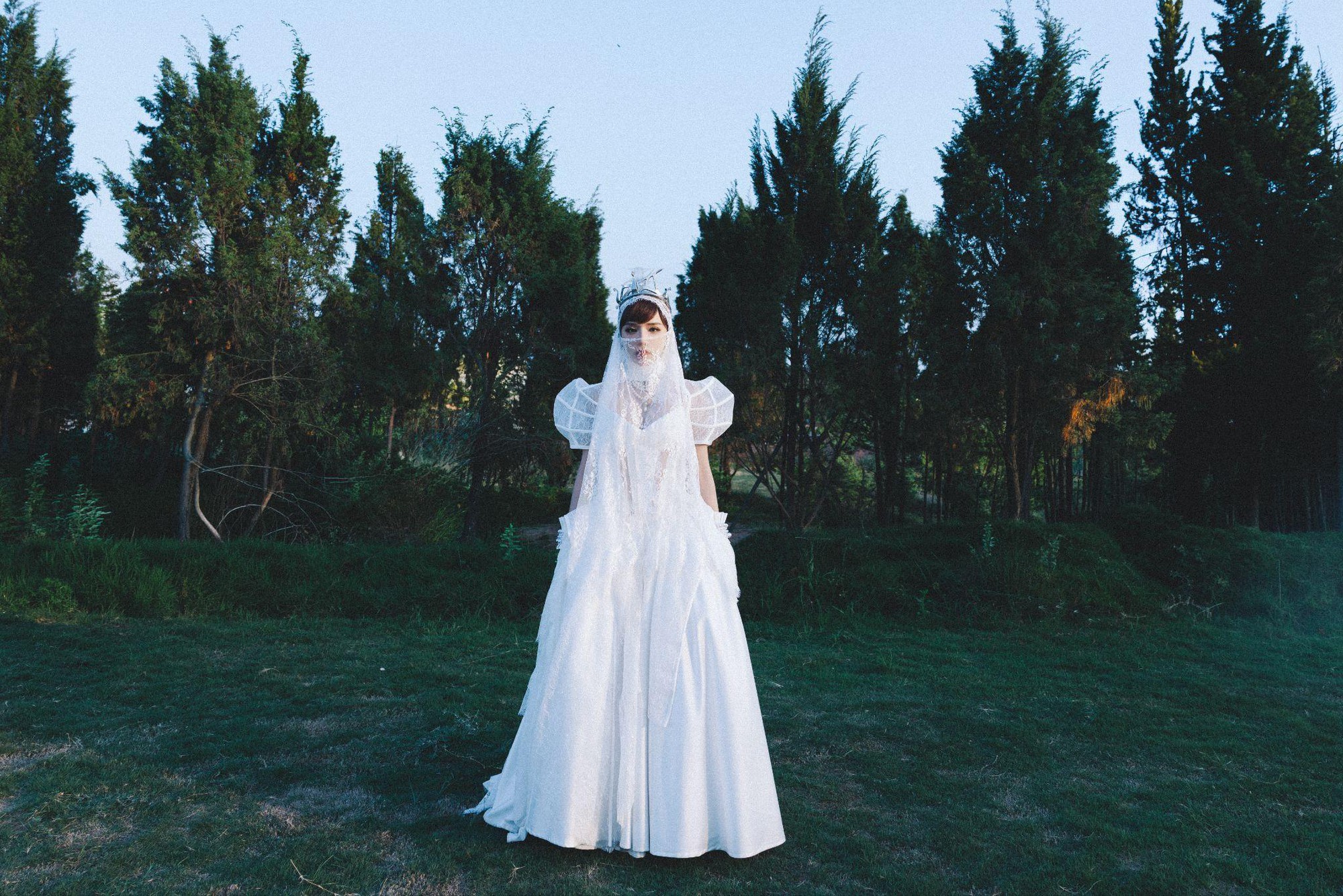 Khoảnh khắc rời khỏi b&agrave;n cờ: C&acirc;u chuyện ph&iacute;a sau sự thức tỉnh của LyLy trong Mưa r&agrave;o v&agrave; đại dương - Ảnh 2.