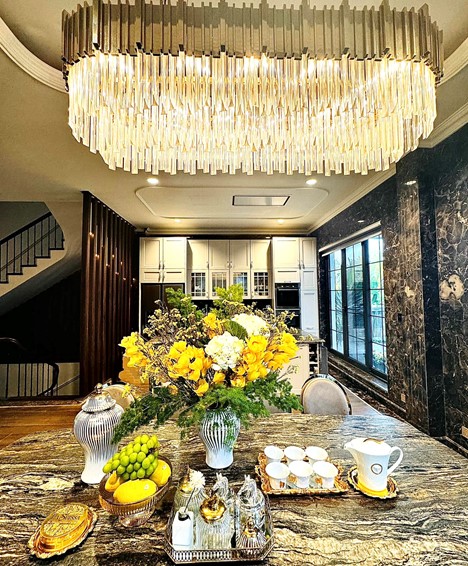 Cuộc sống an y&ecirc;n, tự tại trong biệt thự triệu đ&ocirc; của "nữ diễn vi&ecirc;n xinh đẹp, gi&agrave;u c&oacute; bậc nhất miền Bắc" - Ảnh 5.