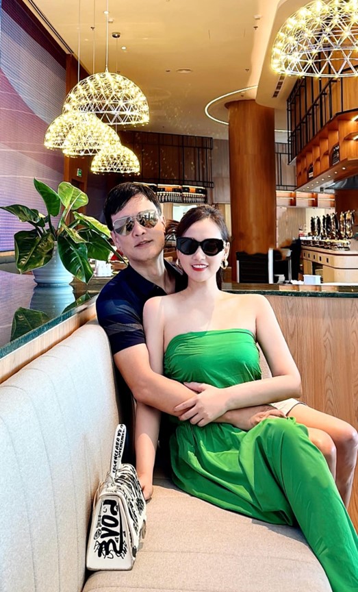 Cuộc sống an y&ecirc;n, tự tại trong biệt thự triệu đ&ocirc; của "nữ diễn vi&ecirc;n xinh đẹp, gi&agrave;u c&oacute; bậc nhất miền Bắc" - Ảnh 4.