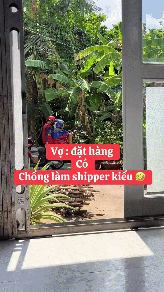 Shipper th&aacute;i độ ra mặt, liệng g&oacute;i h&agrave;ng đ&aacute;nh bộp: Cả trăm lời khuy&ecirc;n rate 1 sao nhưng kh&aacute;ch kh&ocirc;ng d&aacute;m - Ảnh 1.