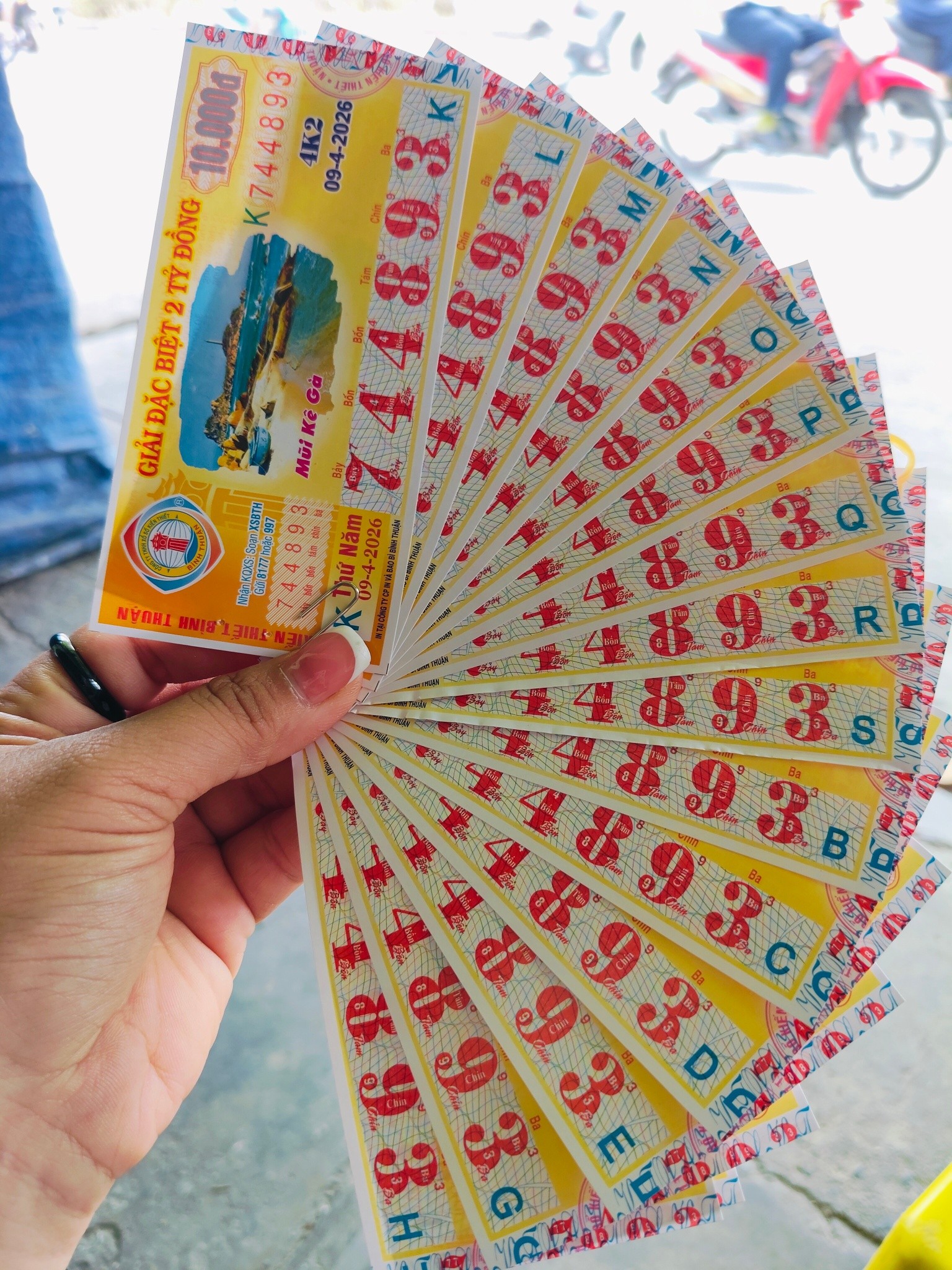 Chiều 9-4, xổ số miền Nam x&aacute;c định nơi tr&uacute;ng 3 giải độc đắc - Ảnh 6.