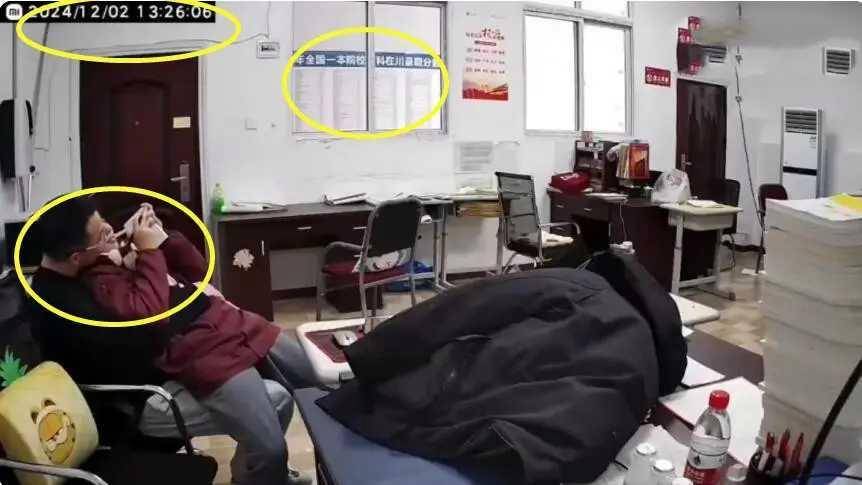 Vỏ bọc ho&agrave;n hảo của "thầy gi&aacute;o ưu t&uacute;" ở Trung Quốc tan vỡ sau clip 41 gi&acirc;y: Bi kịch đạo đức sau những tấm bằng khen- Ảnh 1.