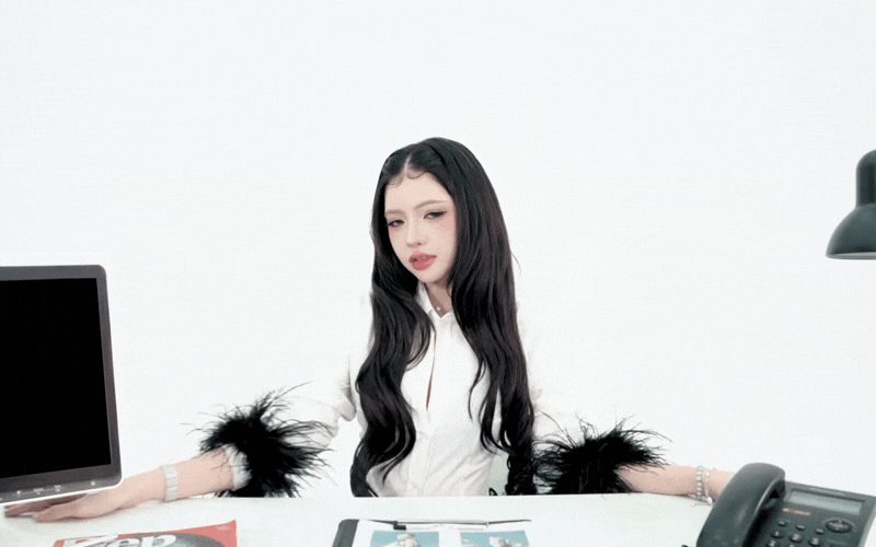 Chuyện g&igrave; xảy ra m&agrave; cả MXH &ldquo;tuyển người y&ecirc;u&rdquo;: Lướt TikTok đ&acirc;u cũng thấy, xem đến nam thần m&agrave;n ảnh mới sốc- Ảnh 5.