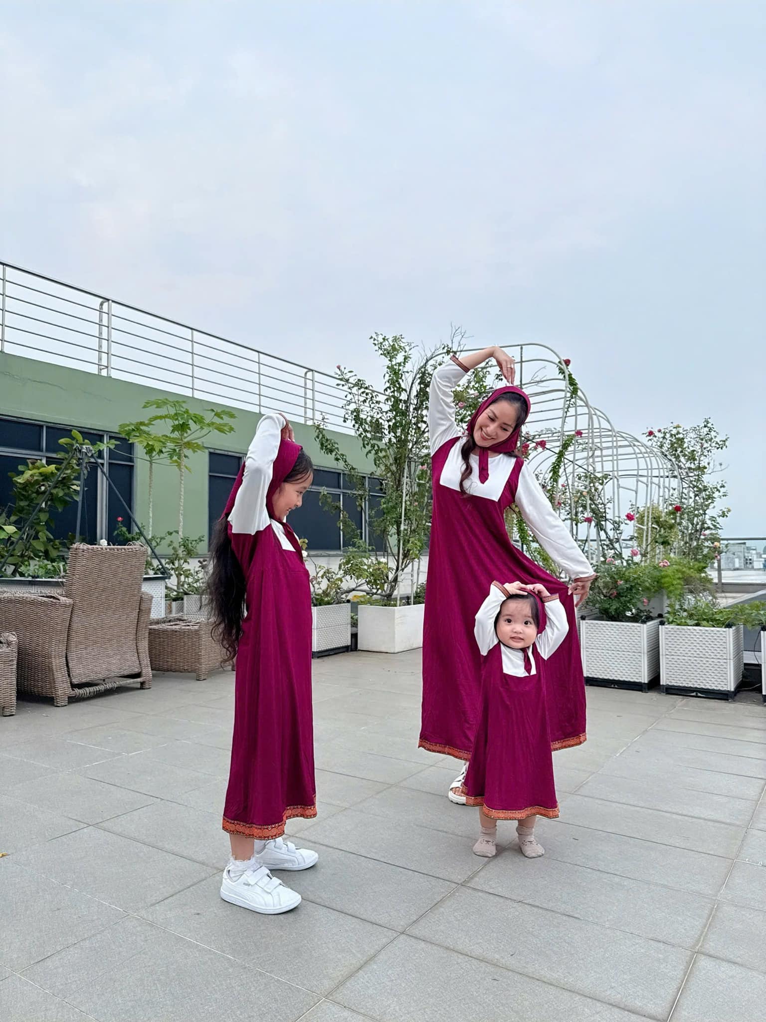 Nghệ sĩ x&acirc;y biệt thự 6 tầng, trăm tỷ đồng ngay mặt đường Ho&agrave;ng Hoa Th&aacute;m, cưới một viện trưởng- Ảnh 6.