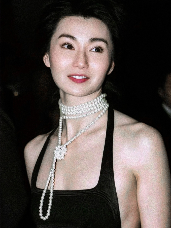 Kh&ocirc;ng c&ograve;n nhận ra đại mỹ nữ bị cả showbiz xa l&aacute;nh, phải trốn trong nh&agrave; 1 năm v&igrave; nổi loạn cầm mic đi h&aacute;t- Ảnh 6.